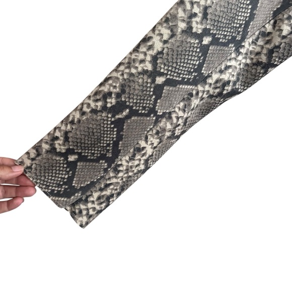 Premise Faux Leather Snakeskin Print Waterfall Open Front Cardigan Sweater Large - Picture 6 of 8